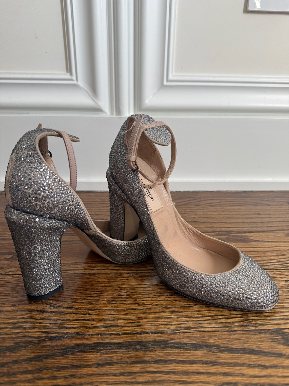 Valentino Garavani Tango embellished ankle strap block heel silver sz 37 - Picture 8 of 10